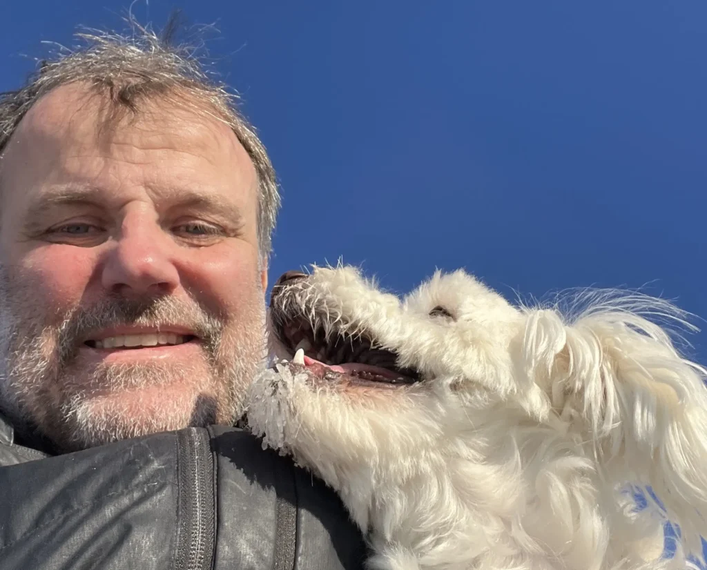 Dogmanipulation: Hur hundar evolutionärt hackat människan? fia och jag